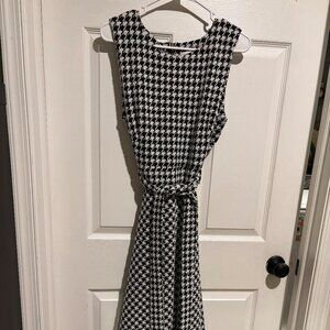 Calvin Klein black/white houndstooth midi dress.